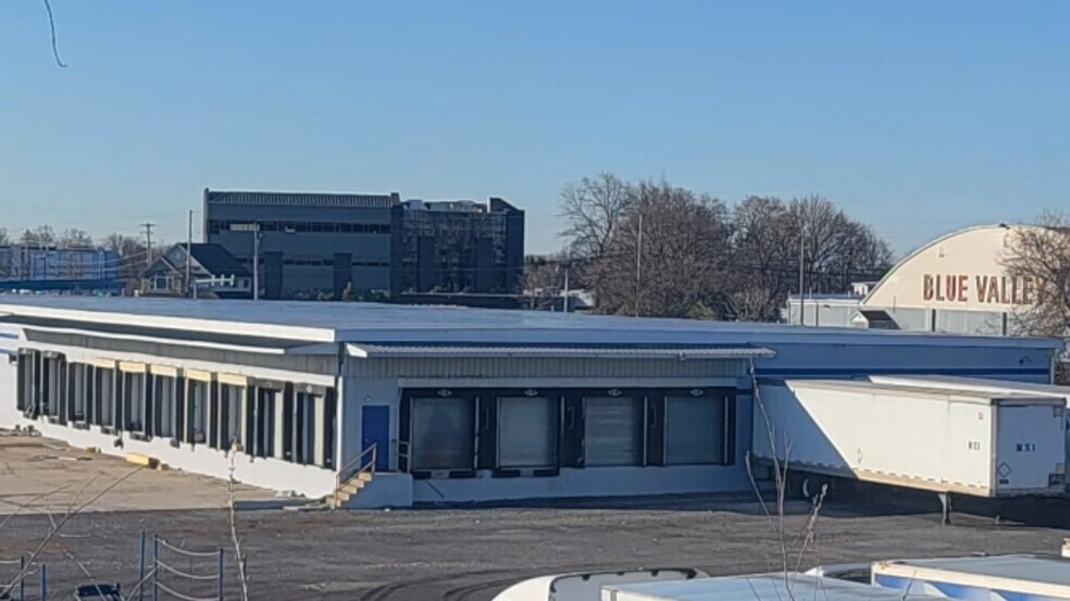 More Photos Of 497 E Moorestown Rd, Wind Gap Truck Terminal For Lease