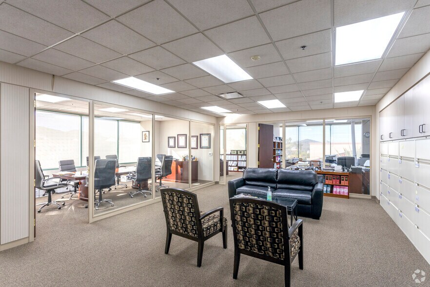More Photos Of 17140 Bernardo Center Dr, San Diego Medical For Lease