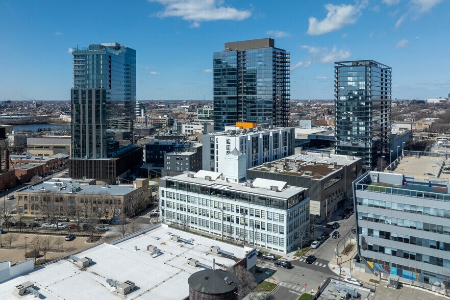 More Photos Of 1440 N Dayton St, Chicago Office For Lease