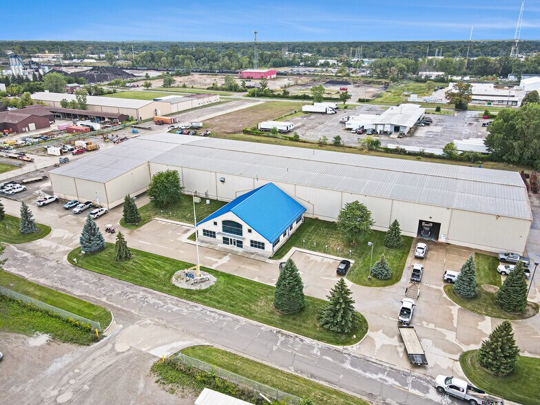 More Photos Of 4072 Flint Asphalt Dr, Burton Distribution For Sale