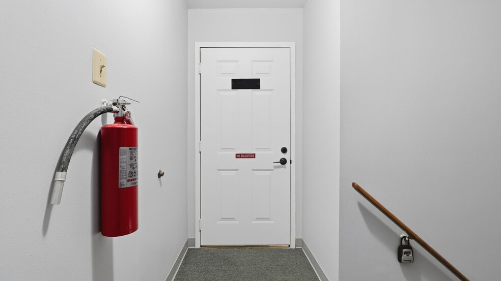 More Photos Of 15300 Spencerville Ct, Burtonsville Medical For Lease