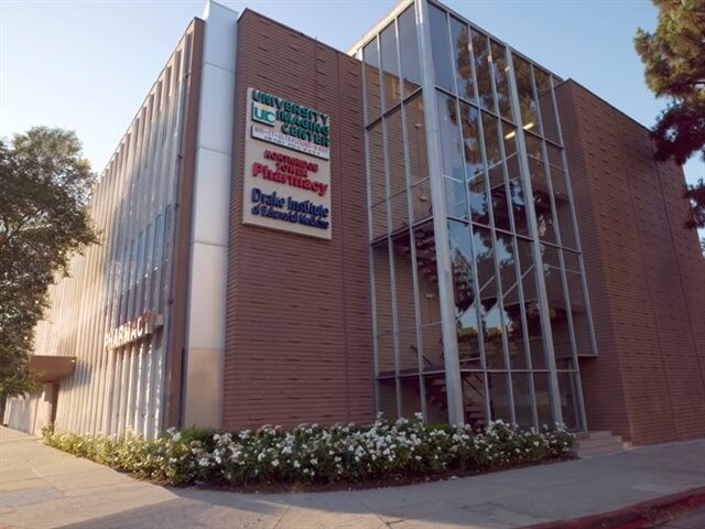 More Photos Of 18250 Roscoe Blvd, Northridge Medical For Lease