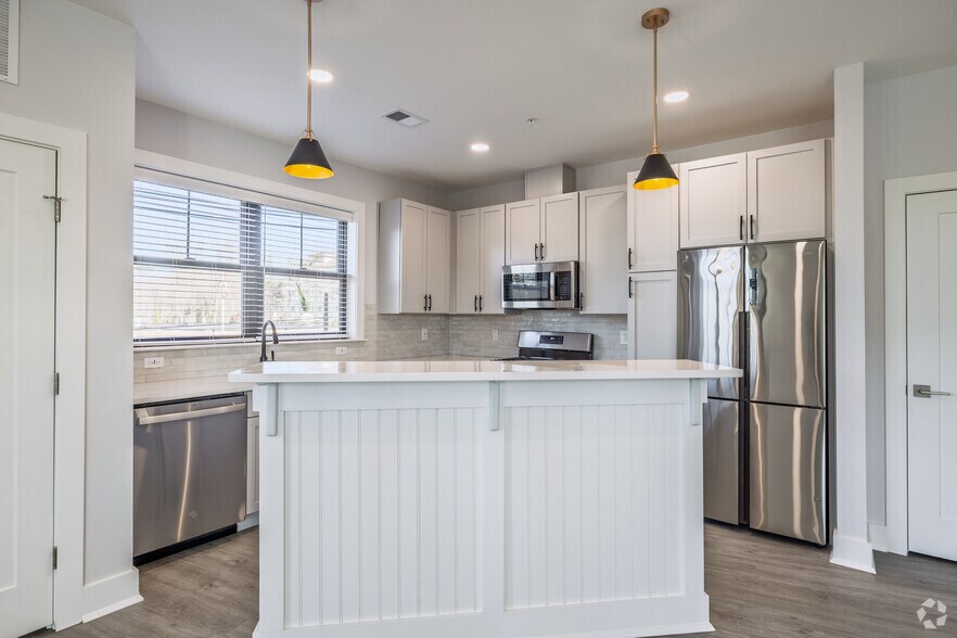 More Photos Of 282 South Ave, Fanwood Apartments For Lease