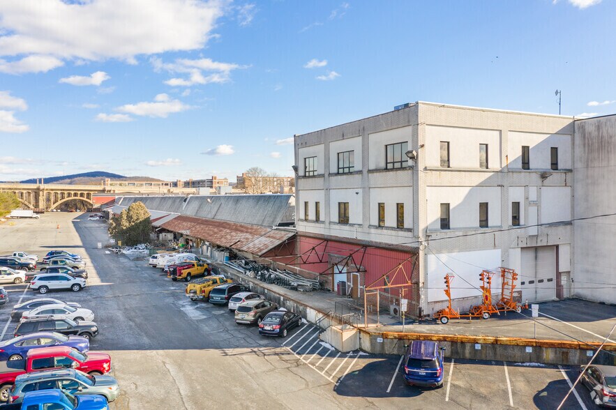 More Photos Of 635 S 10th St, Allentown Warehouse For Lease