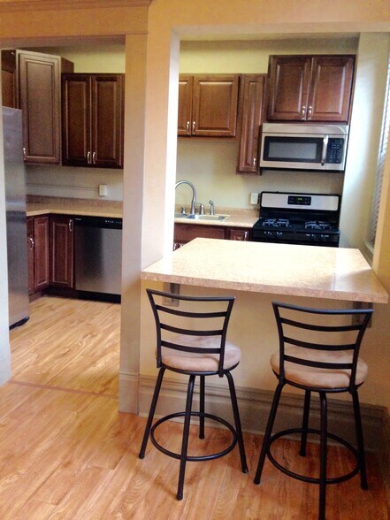 More Photos Of 115 W Jefferson St, Butler Apartments For Sale