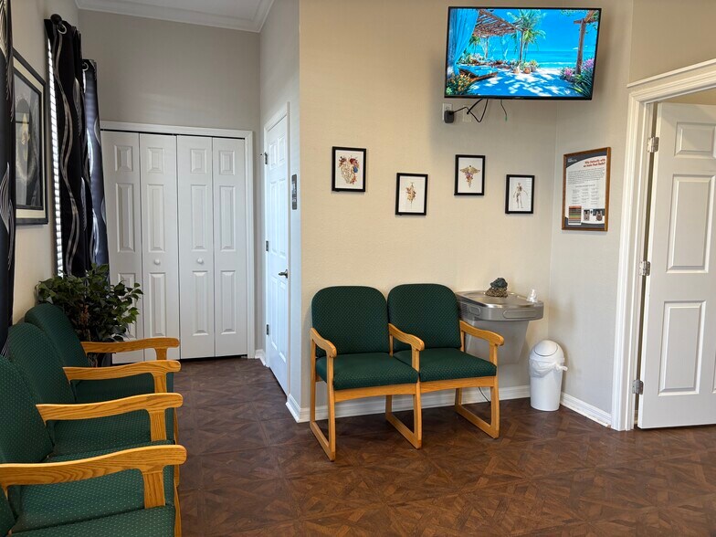 More Photos Of 15151 S US Highway 441, Summerfield Medical For Lease
