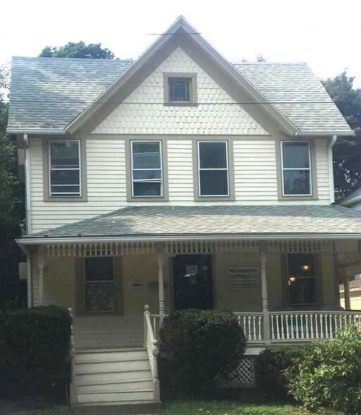 More Photos Of 54 Fremont St, New London Office Residential For Sale