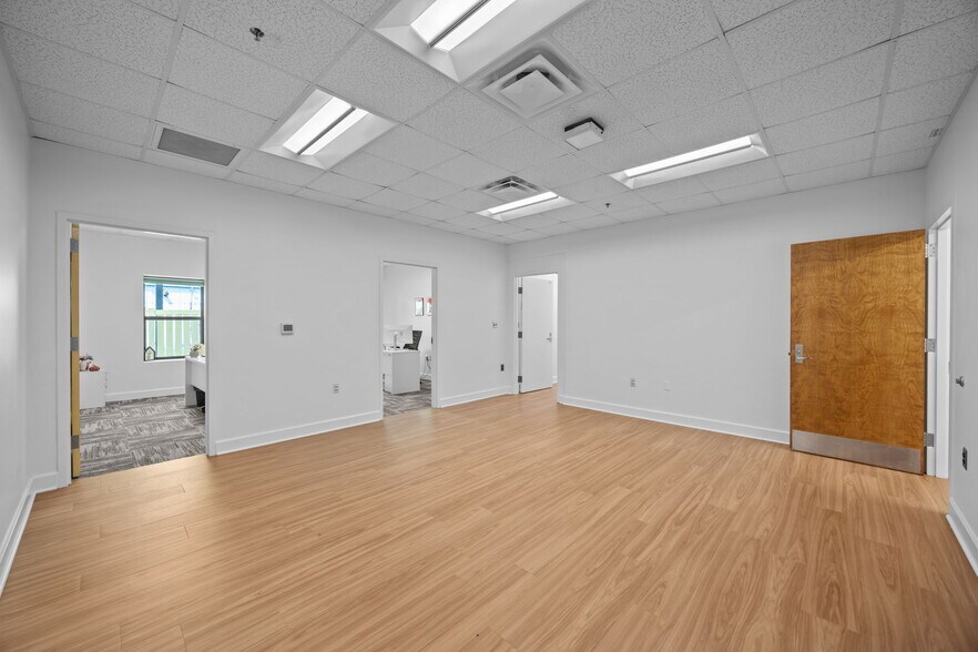More Photos Of 1150 S Greene St, Greenville Distribution For Lease