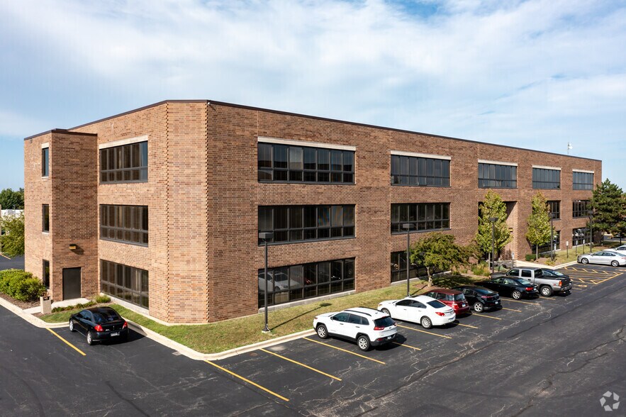 More Photos Of 1910 S Highland Ave, Lombard Medical For Lease