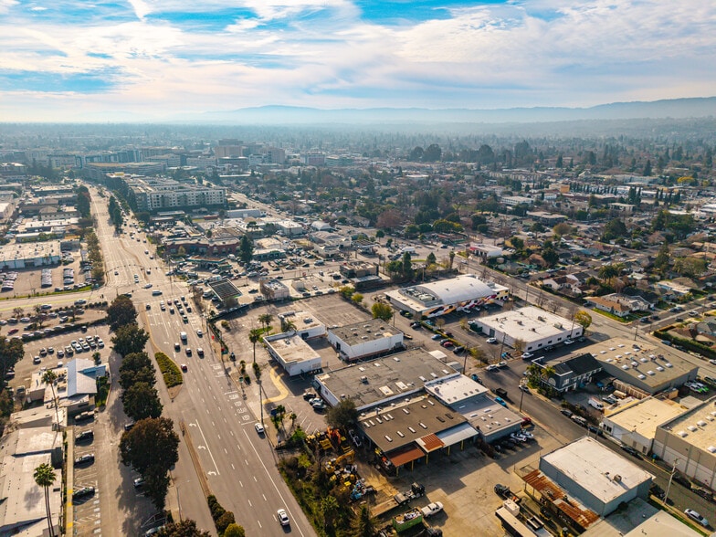 More Photos Of 450 Veterans Blvd, Redwood City Unknown For Lease