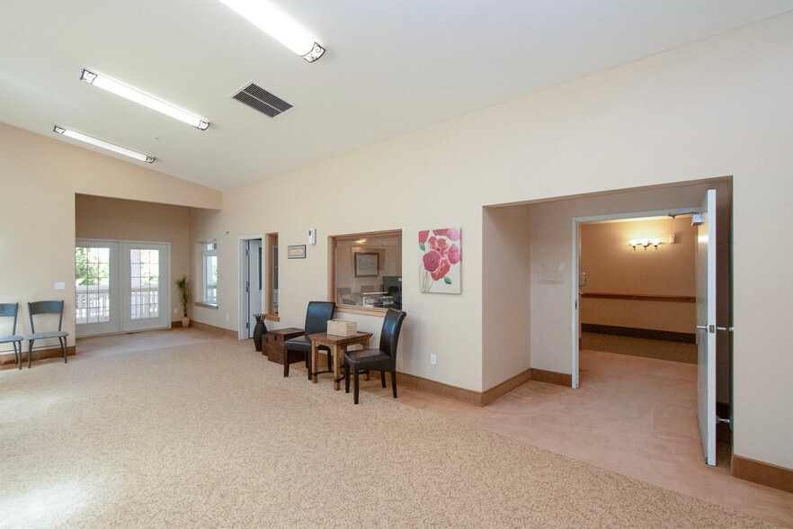 More Photos Of 202 Birdsong Ln, Port Angeles Healthcare For Sale