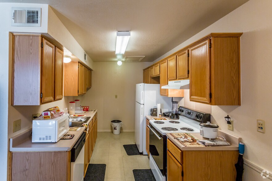 More Photos Of 141 Market St, Monticello Apartments For Sale