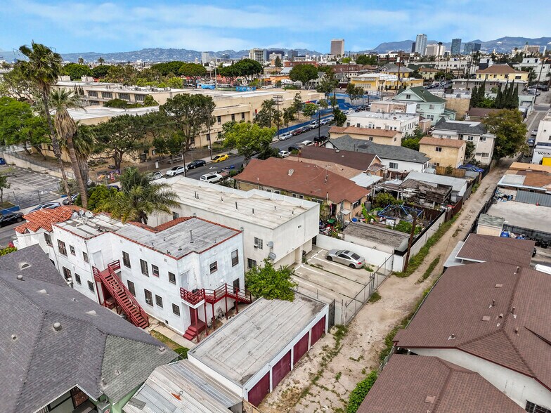 More Photos Of 1716 Magnolia Ave, Los Angeles Multifamily For Sale