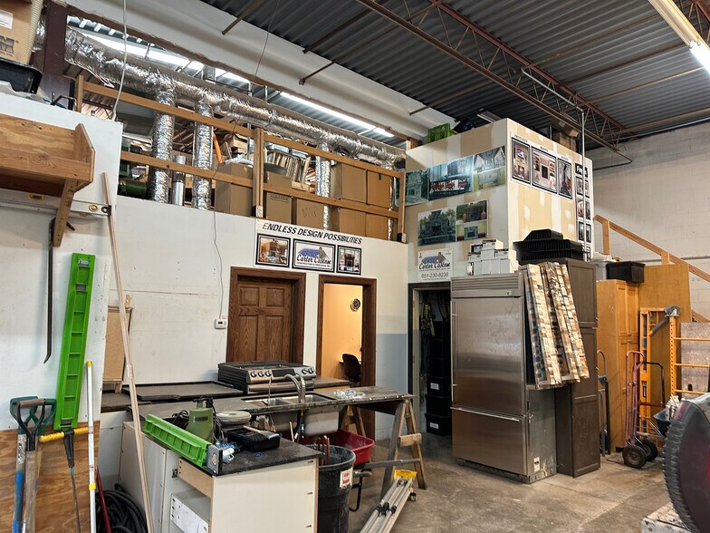 More Photos Of 3276 Fanum Rd, Vadnais Heights Service For Lease