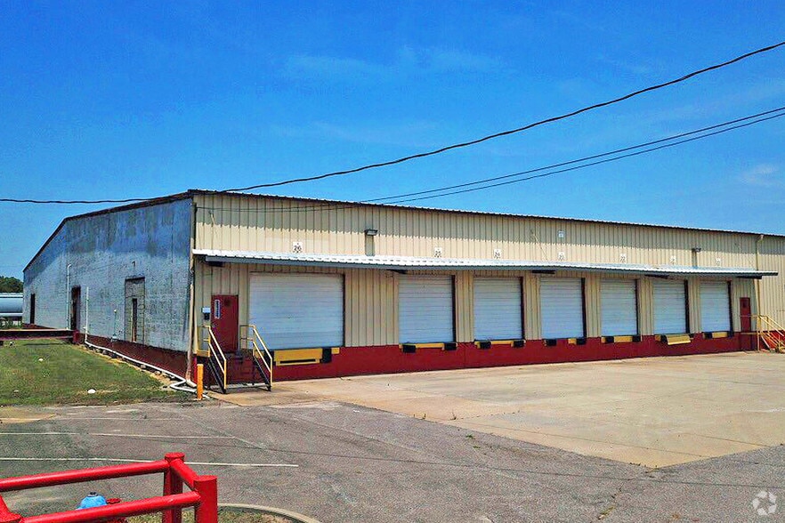 More Photos Of 2626 Indian River Rd, Chesapeake Distribution For Lease