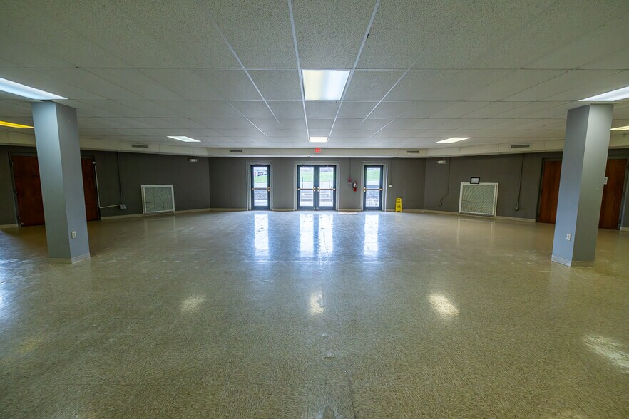 More Photos Of 800 SW 150 Hwy, Lee's Summit Office For Sale