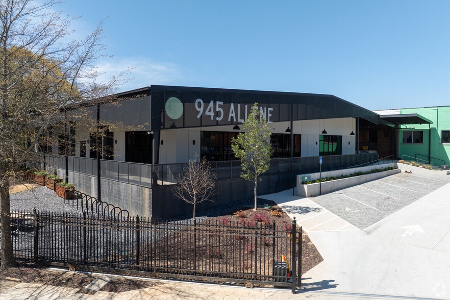 More Photos Of 945 Allene Ave SW, Atlanta Light Distribution For Lease