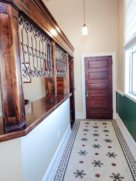 More Photos Of 100 SW Main St, Vidalia Office For Sale