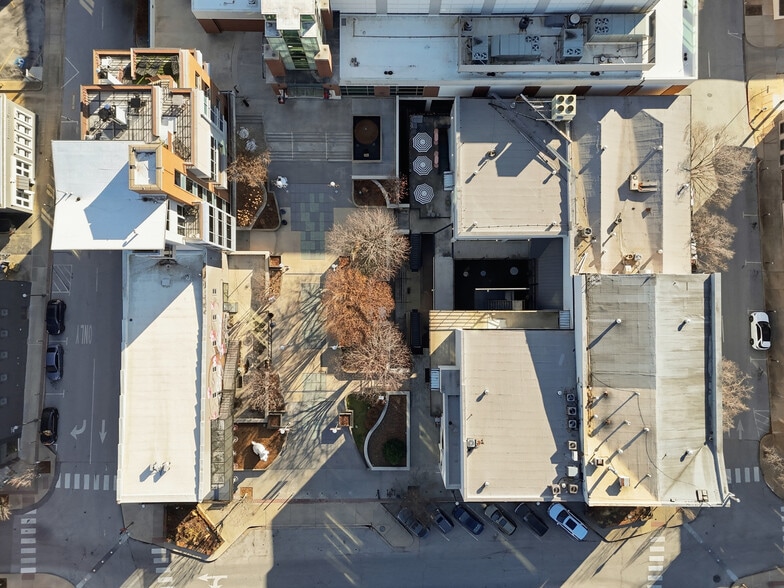 More Photos Of 1 W Mountain St, Fayetteville Office For Lease