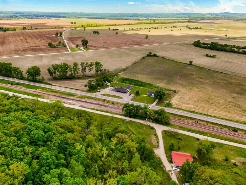 More Photos Of 24200 MO-45, Rushville Flex For Sale