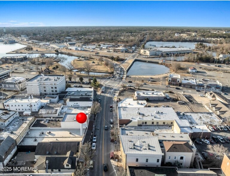 More Photos Of 43 Main St, Toms River General Retail For Sale