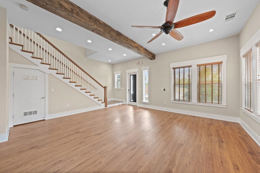 More Photos Of 1206 Hart St, Georgetown Specialty For Sale