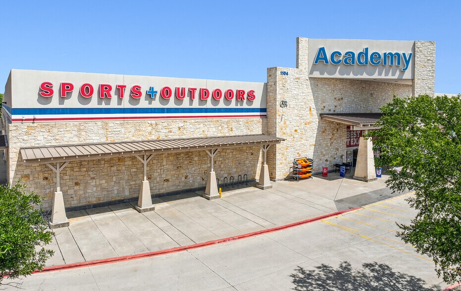 More Photos Of 1890 Ranch - 1335 E Whitestone Blvd, Cedar Park, Cedar Park General Retail For Lease