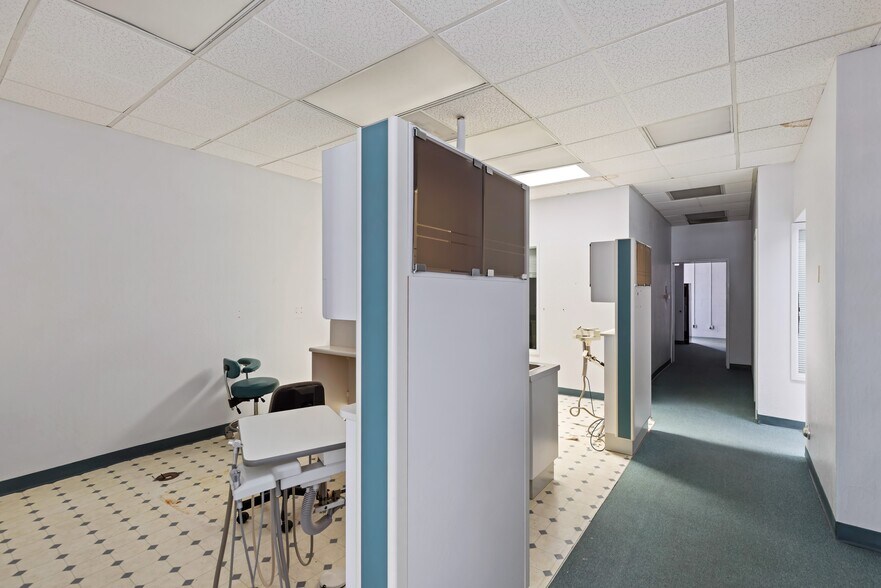 More Photos Of 10311-10317 San Pablo, El Cerrito Storefront For Sale