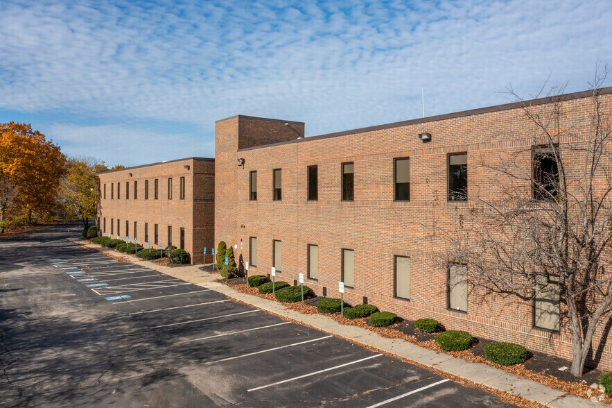 More Photos Of 1 Rounder Way, Burlington Office For Lease