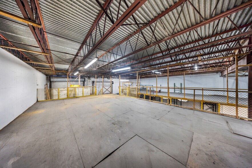 More Photos Of 9630 NW South River Dr, Medley Industrial For Lease