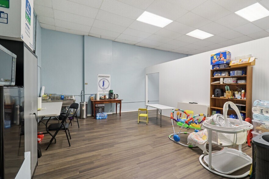 More Photos Of 417-421 Lake St, Maywood Storefront Retail Residential For Sale