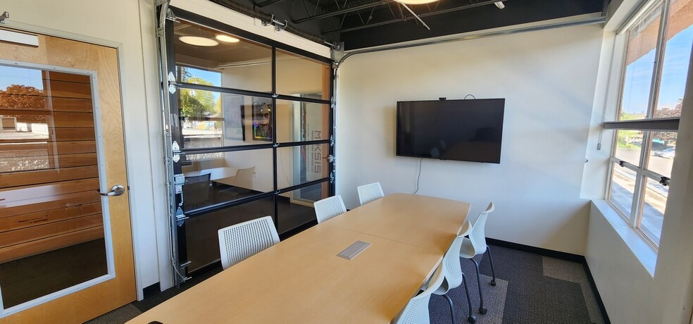 More Photos Of 1249 Willamette St, Eugene Office For Lease