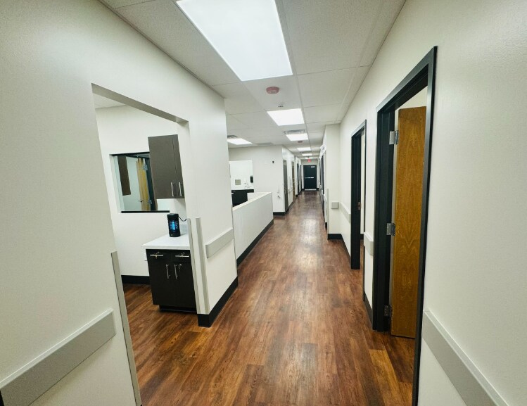 More Photos Of 2304 N Hervey St, Hope Medical For Lease