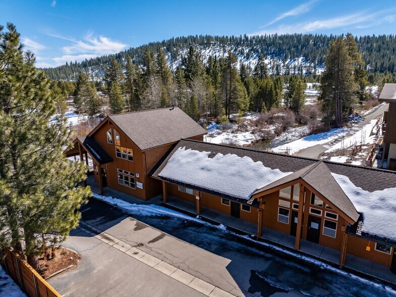 More Photos Of 12315 Deerfield Dr, Truckee Office Residential For Sale