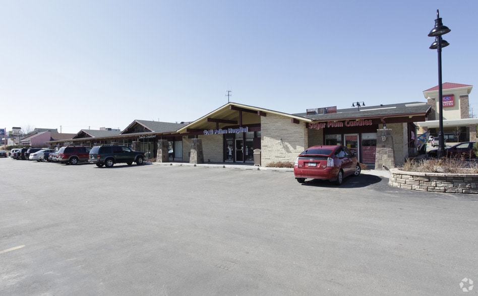 Primary Photo Of 333 N Cotner Blvd, Lincoln Storefront For Sale