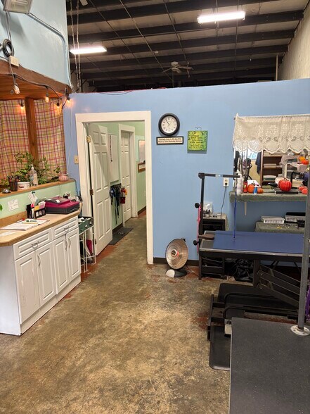 More Photos Of 3201 Totton Rd, Poulsbo Industrial For Sale