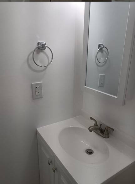 More Photos Of 1526 Stafford St, Redwood City Service For Lease