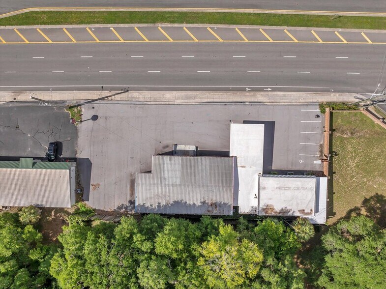 More Photos Of 95 John Sims Pky E, Niceville Freestanding For Sale