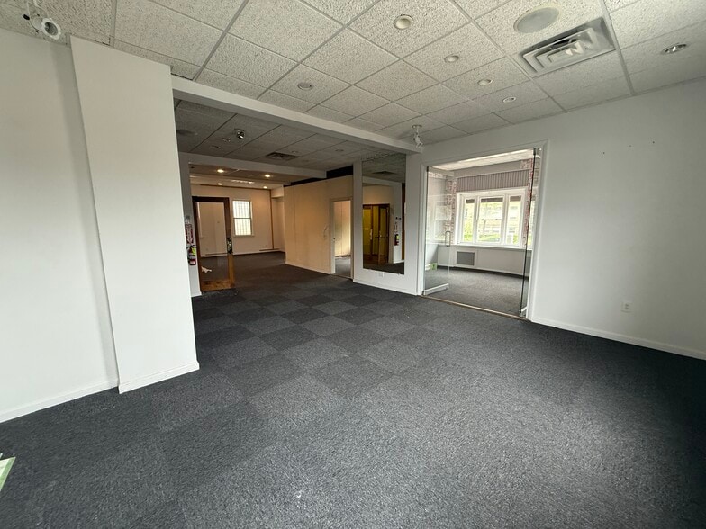 More Photos Of 520 North Ave, New Rochelle Office Residential For Lease