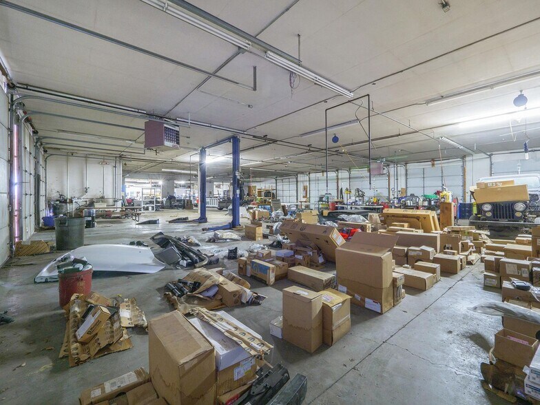 More Photos Of 600 N Clark St, Albion Auto Dealership For Sale