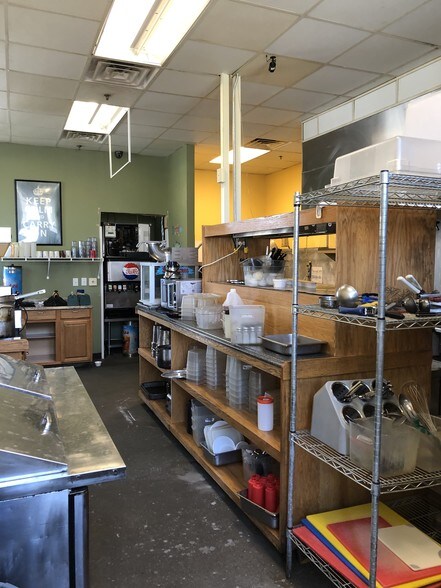 More Photos Of 375 Four Leaf Ln, Charlottesville Office For Lease