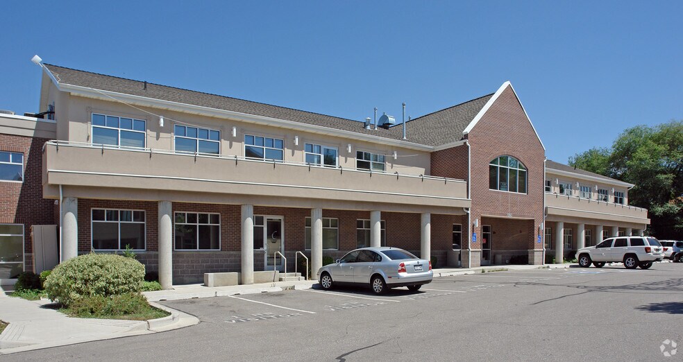 More Photos Of 7390 Creek Rd, Sandy Office For Lease