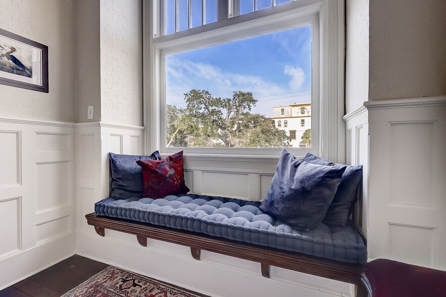 More Photos Of 404 S Ridgewood Ave, Daytona Beach Apartments For Sale