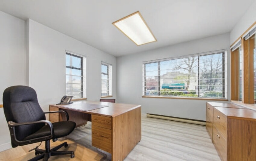 More Photos Of 5508 Dorset St, Burnaby Distribution For Sale