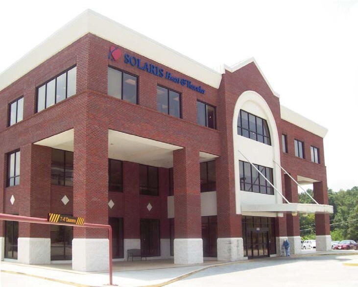 More Photos Of 355 Tower Rd, Marietta Medical For Lease