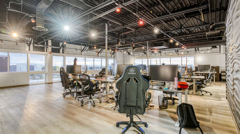 More Photos Of 190 Carleton Dr, St. Albert Warehouse For Sale