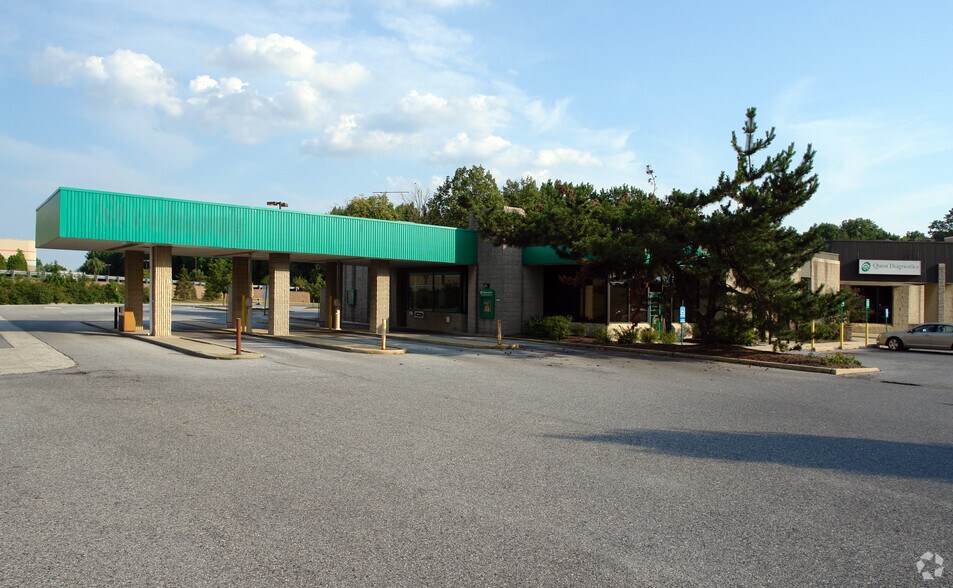 More Photos Of 1101 E White Horse Rd, Voorhees Freestanding For Lease