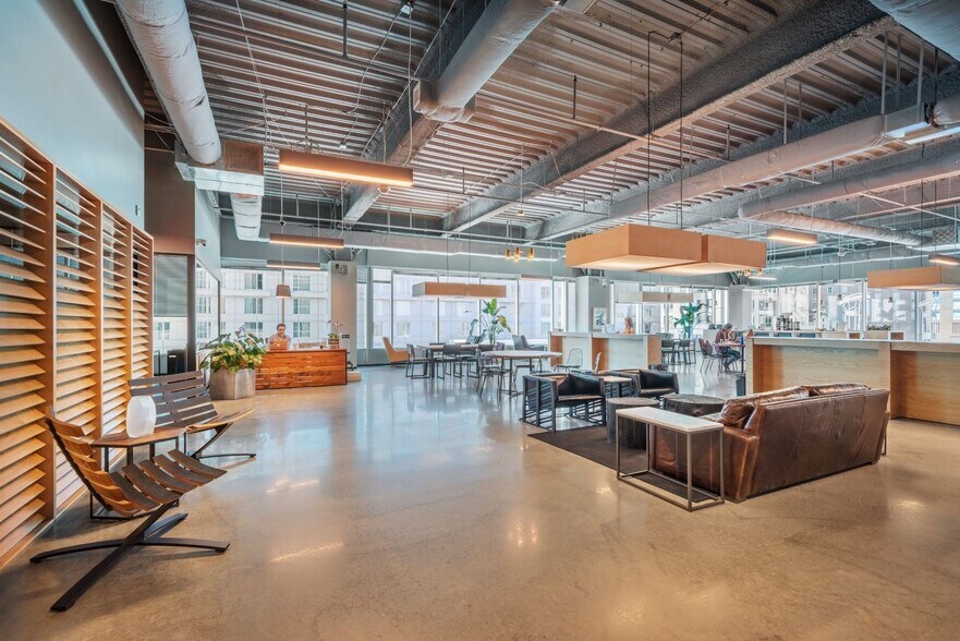 More Photos Of 555 Fayetteville St, Raleigh Office For Lease