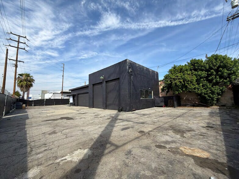 More Photos Of 3700 Fruitland Ave, Maywood Auto Repair For Lease