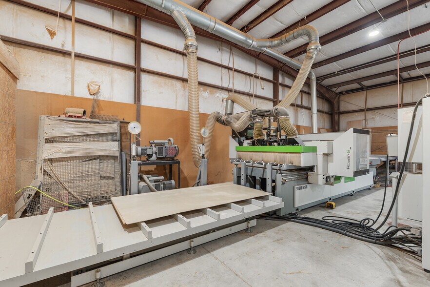 More Photos Of 26509 NW Us-27, High Springs Warehouse For Sale